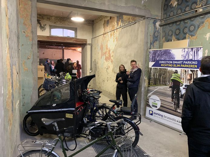 De nieuwe fietsparking.