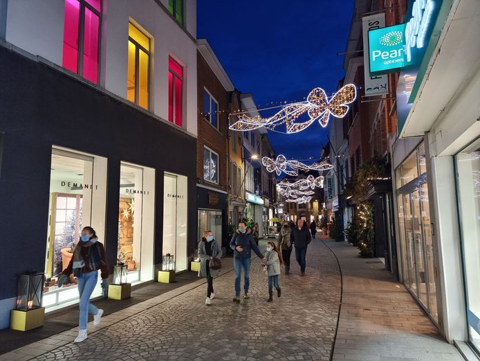 Klanten kunnen dit jaar zelfs tot 21 uur winkelen in Halle tijdens de eindejaarsshopping op woensdag 22 en donderdag 23 december.