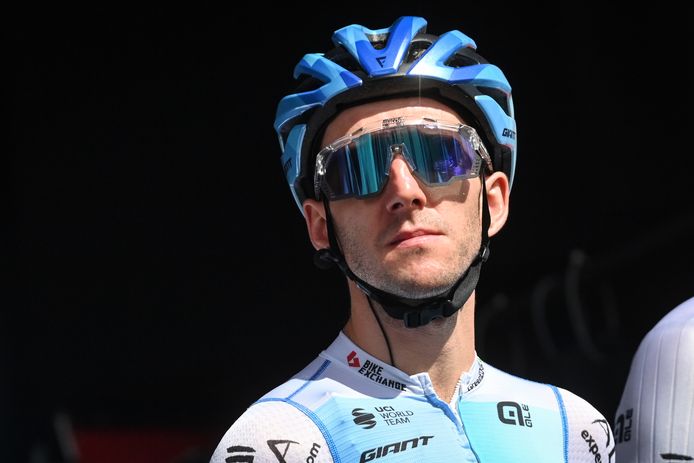 Simon Yates moest de Vuelta vandaag verlaten na een positieve coronatest.