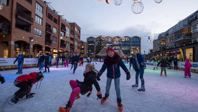 Ook een Oranjefeestje op schaatsbaan in Nijverdal? Waarom niet? 