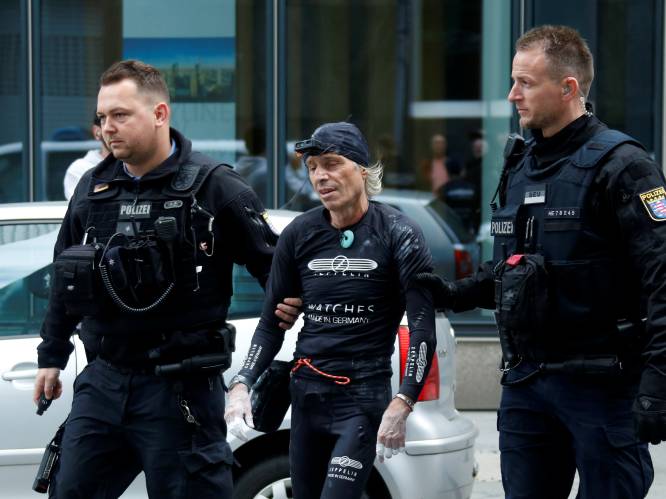Franse 'Spiderman' aangehouden in Frankfurt na beklimming wolkenkrabber