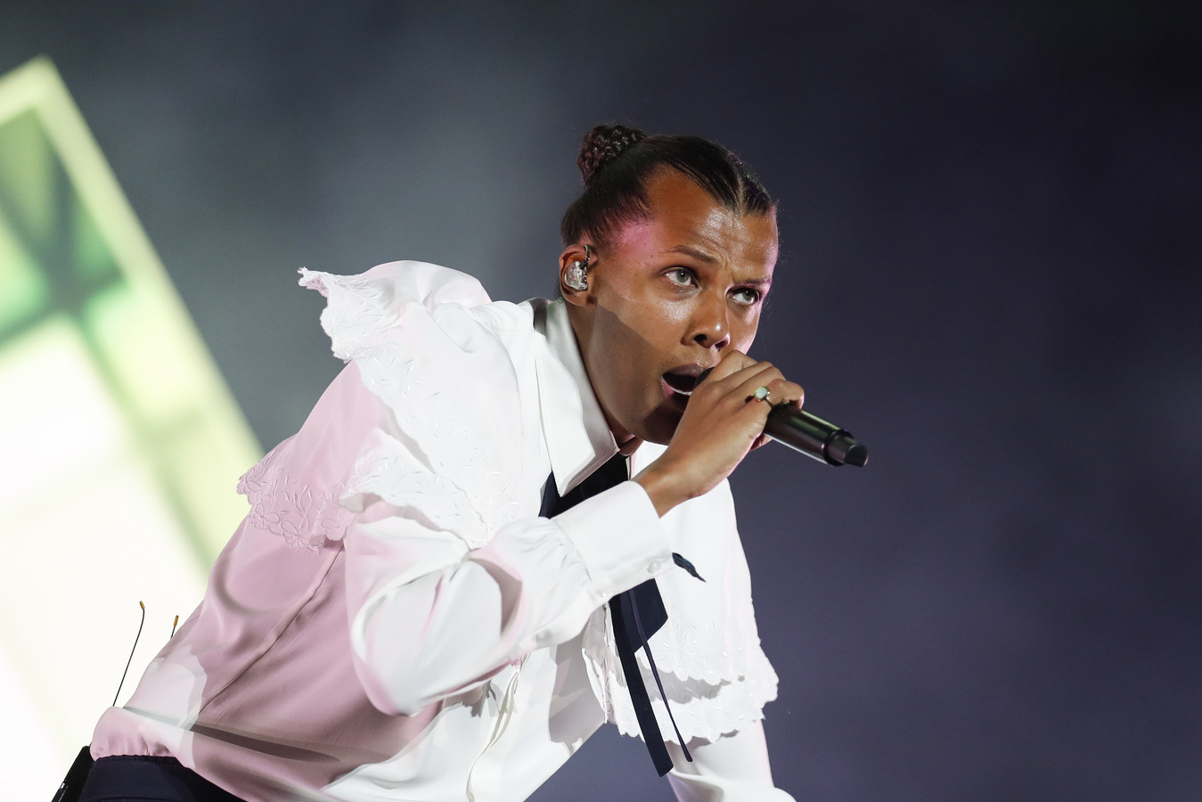 Stromae rend hommage à Arno sur la scène de Coachella Foto 7sur7.be