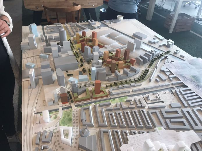 Een maquette van Utrecht met het nieuwe Lombokpark.