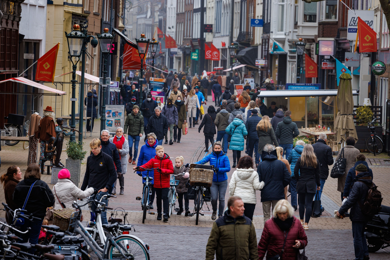 Na supermarkten ook winkels in binnenstad van Kampen op zondag open