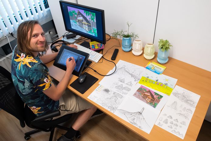 Breda - Kunstenaar Pim van den Heuvel werkt aan de ontwerpen voor Happy Moai-land. Op tafel enkele tekeningen van hem.