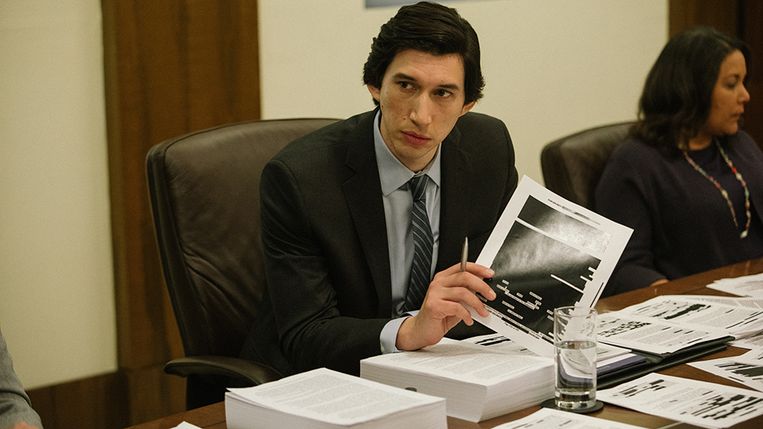 Adam Driver als Senaatsonderzoeker Daniel J. Jones in ‘The Report’. Beeld Atsushi Nishijima
