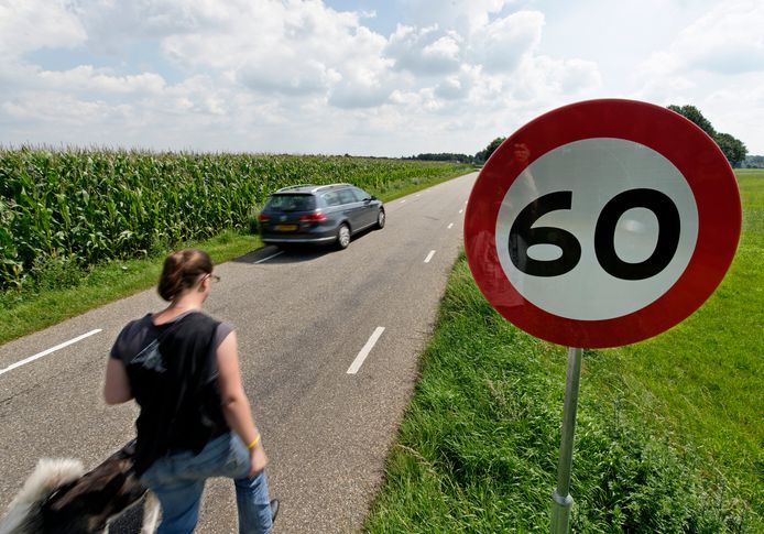 Buiten de bebouwde kom niet harder dan 60 kilometer per uur, zegt Jezusleeft.
