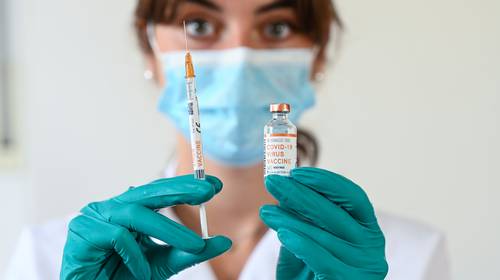 Kan je allergisch reageren op het coronavaccin? En wat moet je dan doen?