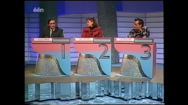 Jacques Vermeire, Gerty Christoffels en Walter Grootaers in 'De drie wijzen'. Deze tv-versie van de populaire radioshow ‘De taalstrijd’ vereiste de nodige aanpassingen.
 Beeld rv