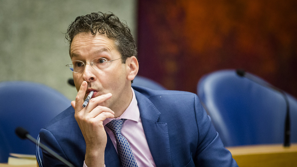 Minister Jeroen Dijsselbloem van Financiën tijdens het Tweede Kamerdebat over ABN AMRO. Beeld ANP