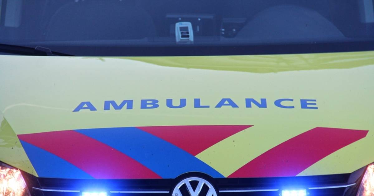Motorrijder gewond bij botsing met bestelbus in Werkendam.