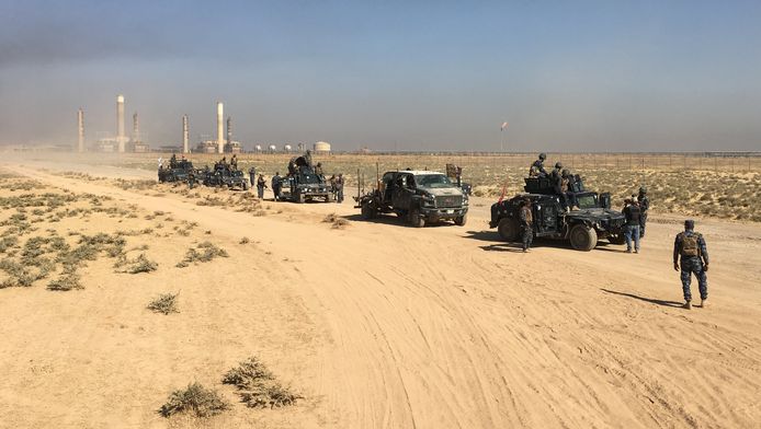 Iraakse troepen bij de olievelden in Kirkoek.