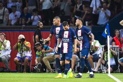 Franse revolutie bij PSG: Mbappé, Neymar en Verratti zitten niet in selectie voor seizoensopener