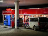 ‘Heldhaftige caissière’ grist deel geld terug tijdens overval bij tankstation in Deurne