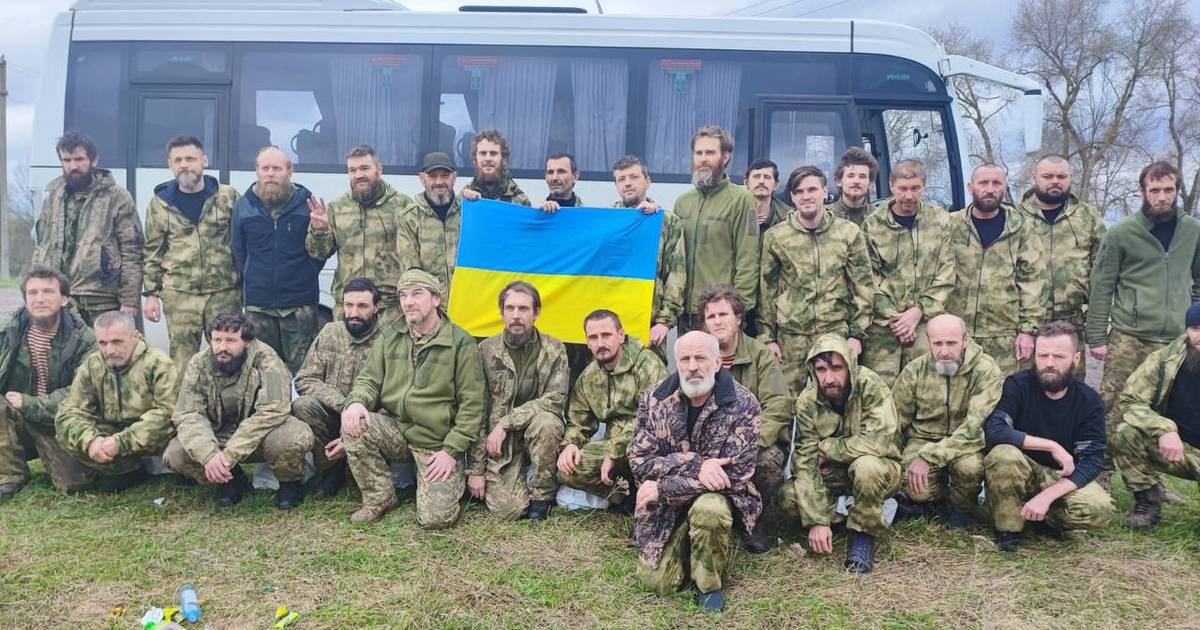 На православную Пасху освобождены 130 украинских военнопленных |  Украина и Россия война