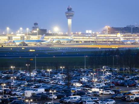 Vliegtickets weer duurder: Schiphol wil opnieuw tarieven verhogen om verliezen te dekken