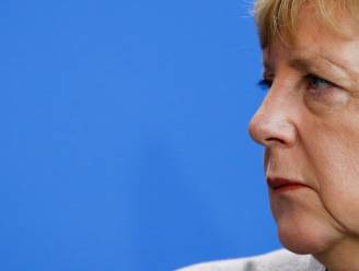 Federale regeringspartijen afgestraft in Beieren, Seehofer weigert op te stappen als CSU-voorzitter