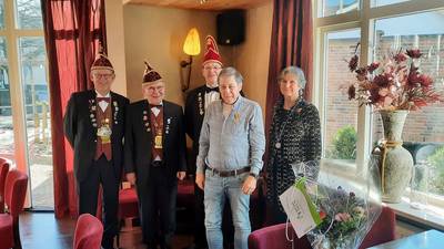 Koninklijke onderscheiding voor Bert, beloning voor jarenlange inzet voor leefbaarheid in Vasse, Man