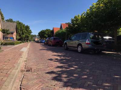 Kekerdom: parkeerprobleem verplaatst zich naar overkant van Weverstraat