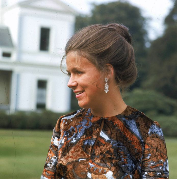 Prinses Christina in de achtertuin van Paleis Soestdijk, 1970.