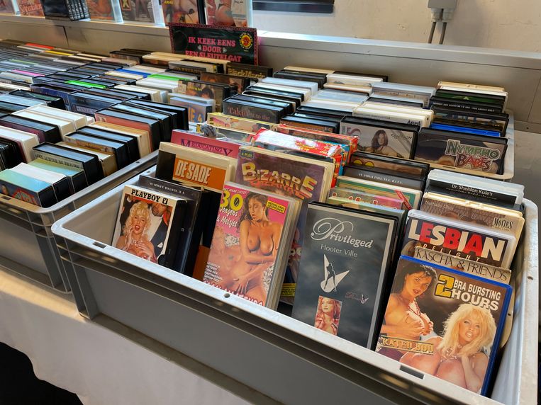 Porno-dvd’s zijn nog altijd bijzonder populair. Beeld Manon Commeyne