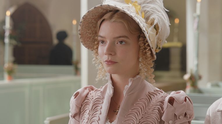 Anya Taylor-Joy als Emma Woodhouse.  Beeld  