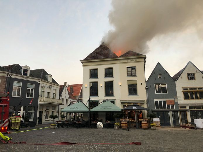 Brand in de binnenstad van Hattem.