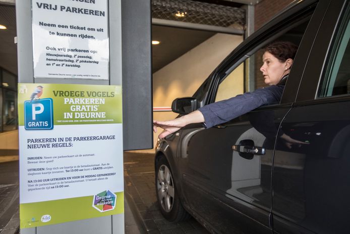 Tot 13.00 uur is het gratis parkeren in Deurne.