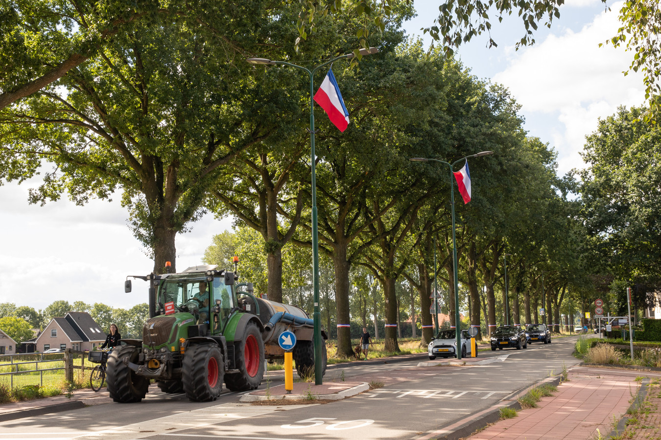 Onze Verslaving Aan Ingevoerde Spullen Neemt Alleen Maar Toe, Tot Het Punt Dat We Kunnen Spreken Van Een Omgekeerde Opiumoorlog~bd6ddc5e