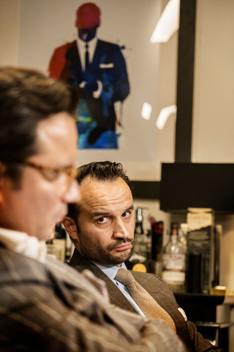 Omar en Mounir Souidi. ‘Als Jambon iets zegt, moet je je daar meestal niet te veel van aantrekken. Ik heb nog niet al te veel snuggere dingen gehoord van de man.’ Beeld Eric de Mildt