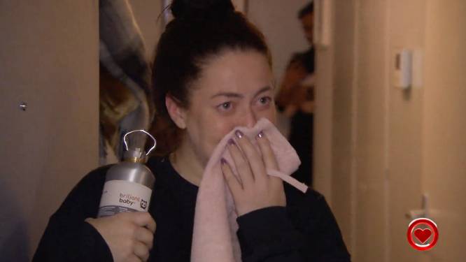 Vader ziet pasgeboren dochtertje voor het eerst in emotionele kerstshow All You Need is Love