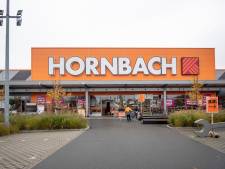 Bouwmarktgigant Hornbach in Almelo opnieuw op losse schroeven: ‘Provincie trapt op rem’