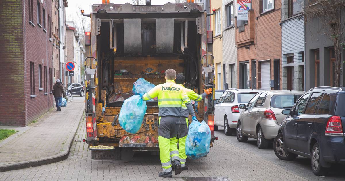 klant sirene zelf Blauwe zak steeds voller in Gent: derde meer pmd-afval opgehaald | Gent |  pzc.nl