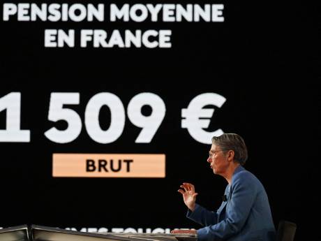 Franse premier doet concessie na massale pensioendemonstraties