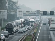 Verkeersdrukte door paastoerisme uit Duitsland; 16 kilometer file op A12 tot Arnhem