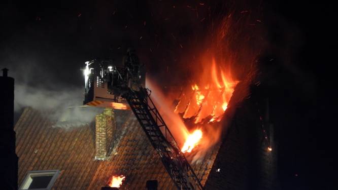 Zware brand vernielt huis in centrum van Brugge, waar mogelijk cannabis gekweekt werd