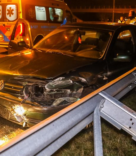 Automobilist die politieauto ramde op A50 bij Beemte Broekland verdacht van poging tot doodslag