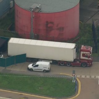 39 lichamen aangetroffen in vrachtwagencontainer in Essex