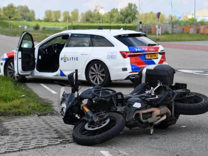 Motorrijder naar het ziekenhuis na ongeluk in Terneuzen