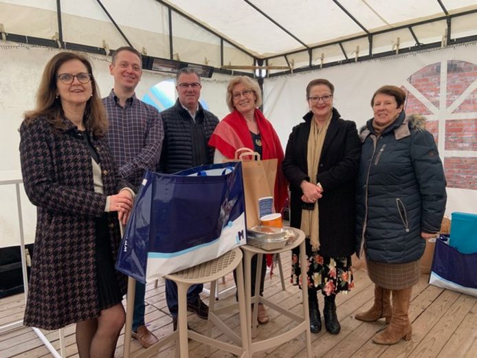 Kiwanis zorgde voor eten en cadeaus.