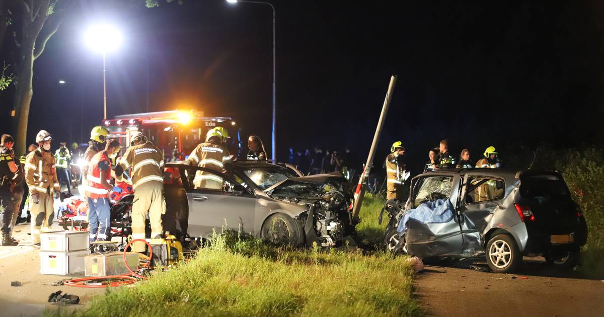 Dodelijk ongeluk Ede: bestuurder opgepakt voor rijden onder invloed, drie vrouwen uit Lunteren gewond.