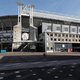 Arena scherpt tassenbeleid aan: niets groter dan A4