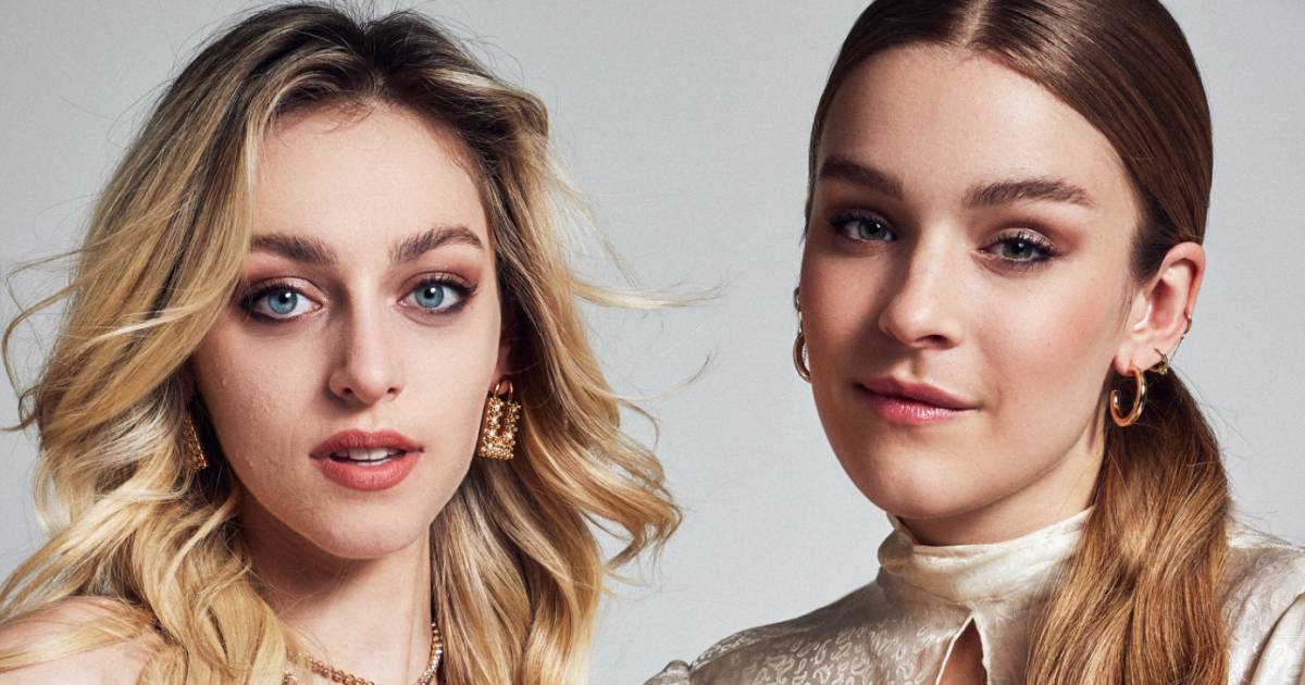 LikeMe actrices Pommelien Thijs en Camille Dhont over de tol van hun succes Hoe smal en strak moeten we eigenlijk zijn Carriere hln.be