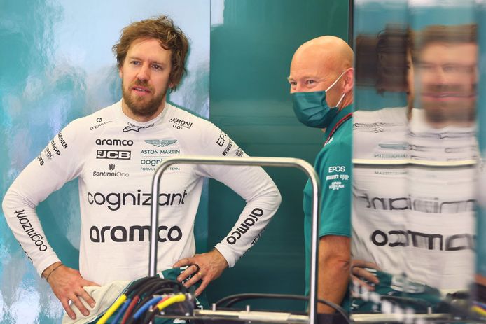Sebastian Vettel (l).
