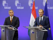 Donald Tusk appelle à la répartition d'au moins 100.000 réfugiés dans l'UE