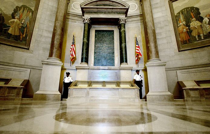 De oorspronkelijke Amerikaanse grondwet in het Nationaal Archief in Washington D.C.