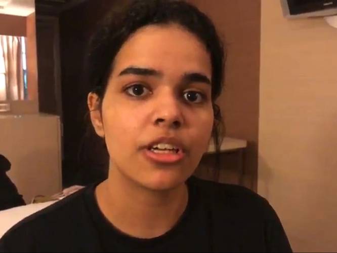 Saudische (18) die haar land probeerde te ontvluchten, maar in Bangkok wordt tegengehouden, vreest voor haar leven: “Als ik terugga, vermoordt mijn familie me”