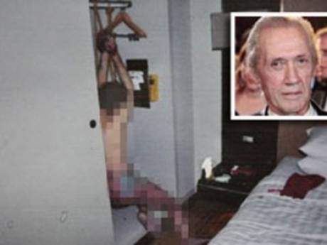 Un journal thaï publie une photo de Carradine pendu