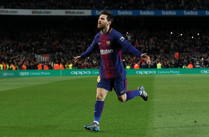 Messi scoorde in het slotfase de 2-1 voor Barcelona.