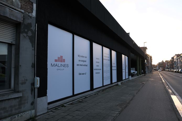 De leegstaande Ford-garage in de Nekkerspoelstraat in Mechelen maakt plaats voor 70 woningen, drie commerciële ruimtes en een kinderdagverblijf. Impressie
